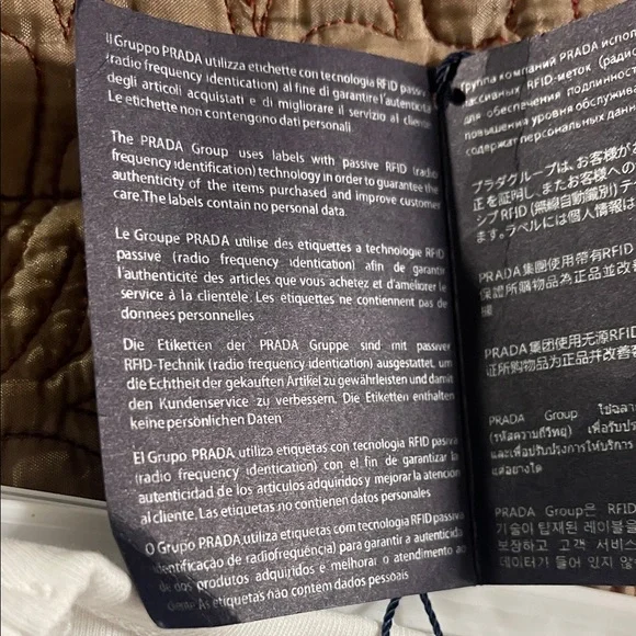 Prada Elegant White Sleeveless Crop Top - Picture 5 of 10